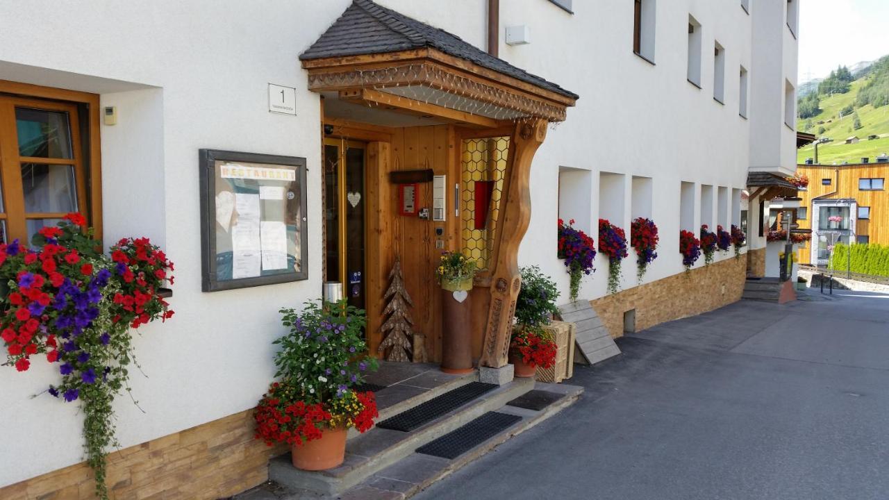Hotel Nassereinerhof Санкт-Антон-ам-Арльберг Екстер'єр фото